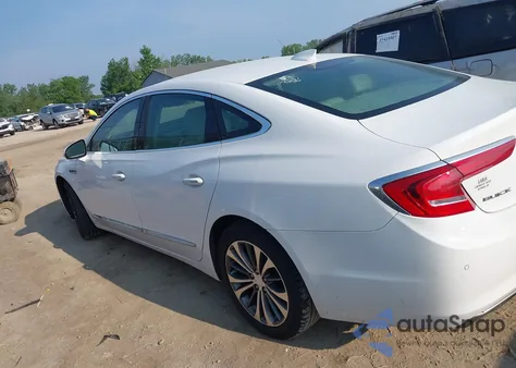 2018 Buick Lacrosse Essence z USA, uszkodzony, nr VIN 1G4ZP5SS0JU139467